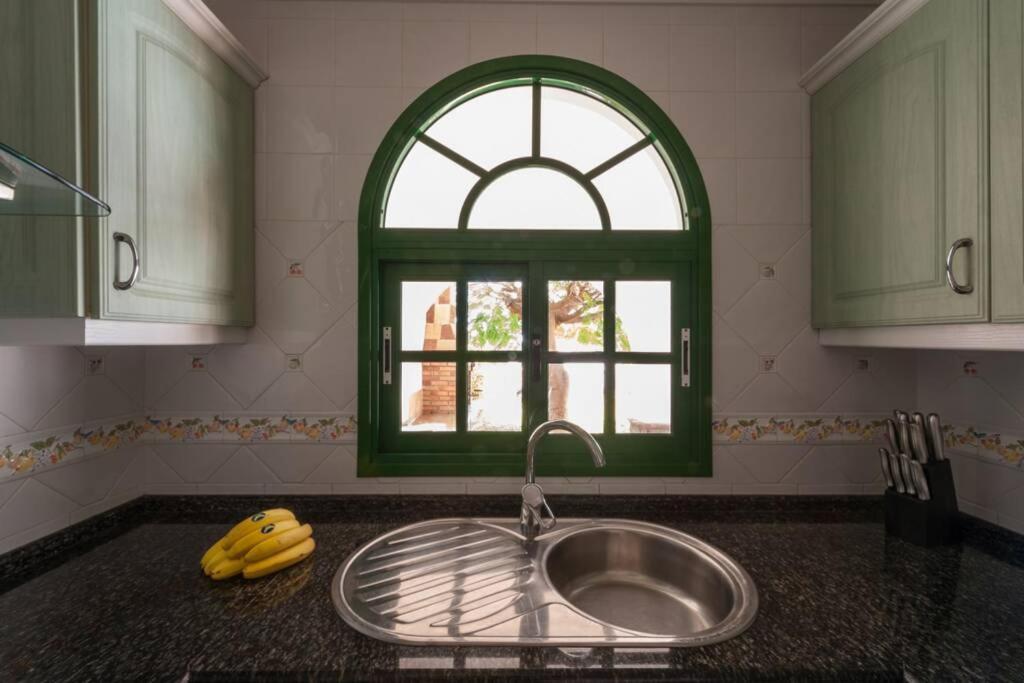 Apartamento Con Jardín Y Buenas Vistas *